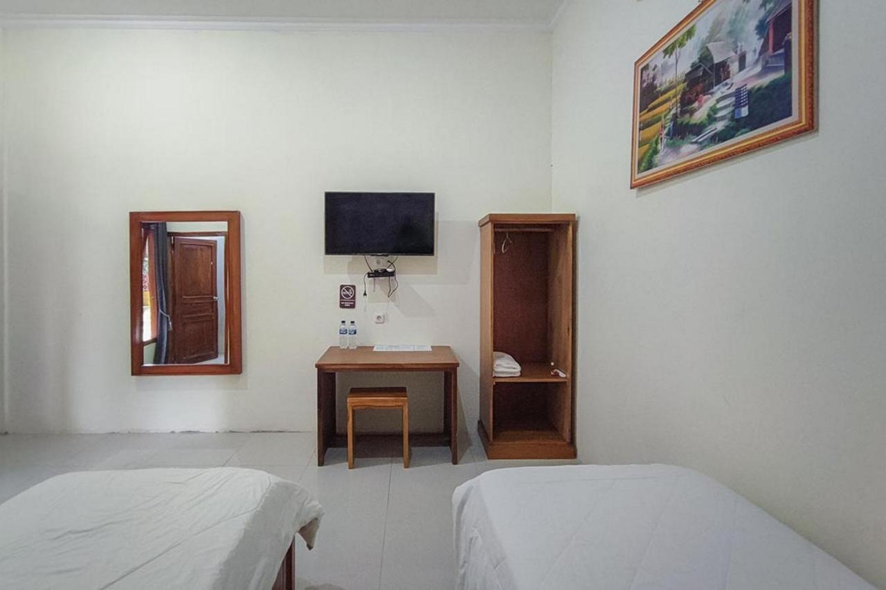 Reddoorz At Tanakatto Homestay Waikabubak Esterno foto